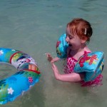 L'uso preferito del salvagente: spingerlo.