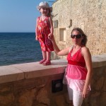 Vicino al vecchio mercato del pesce (lungo le mura di tramontana), aspettando che apra la sagra del cibo da strada.