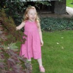 E' sera, e Alice allieta coi suoi canti