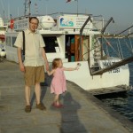 Visita al molo aliscafi per informarci sui traghetti per le Egadi