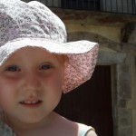 Una foto fatta a caso, mentre tenevo Alice in braccio. Venuta benissimo.